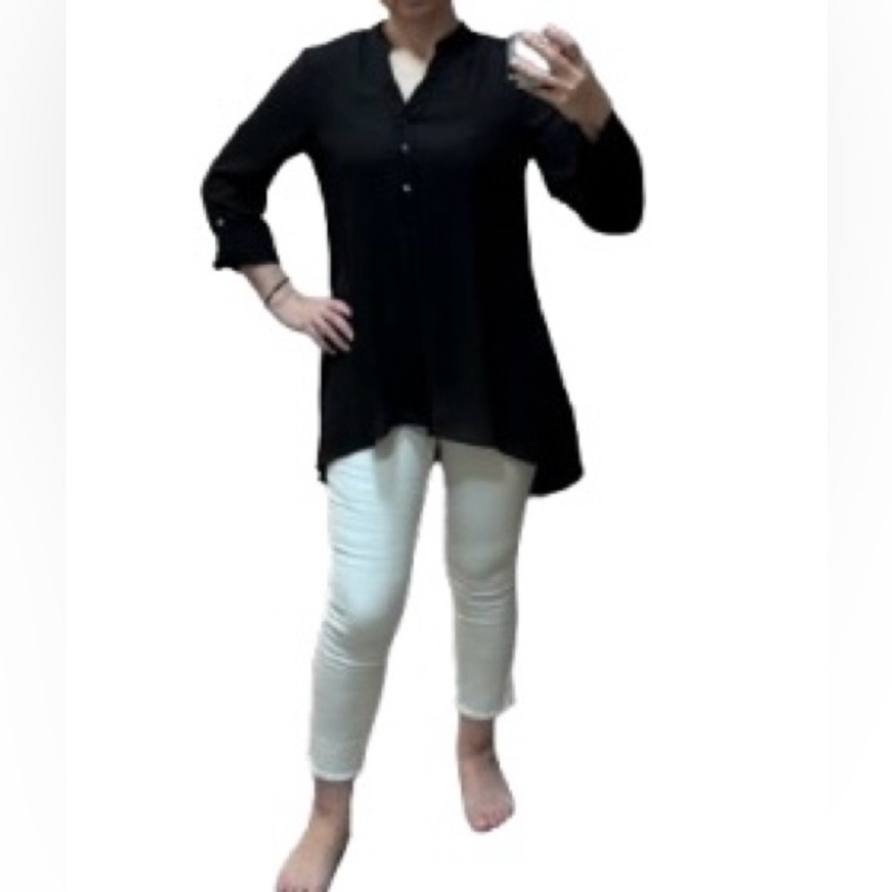 Zac & Rachel Classic Black Blouse with an elongated backside S size